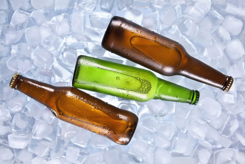 Les bouteilles avec des embouts longs | Shutterstock
