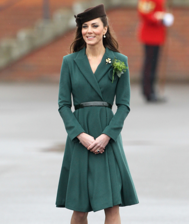La robe verte griffée Emilia Wickstead – Mars 2012 | Getty Images Photo by Chris Jackson