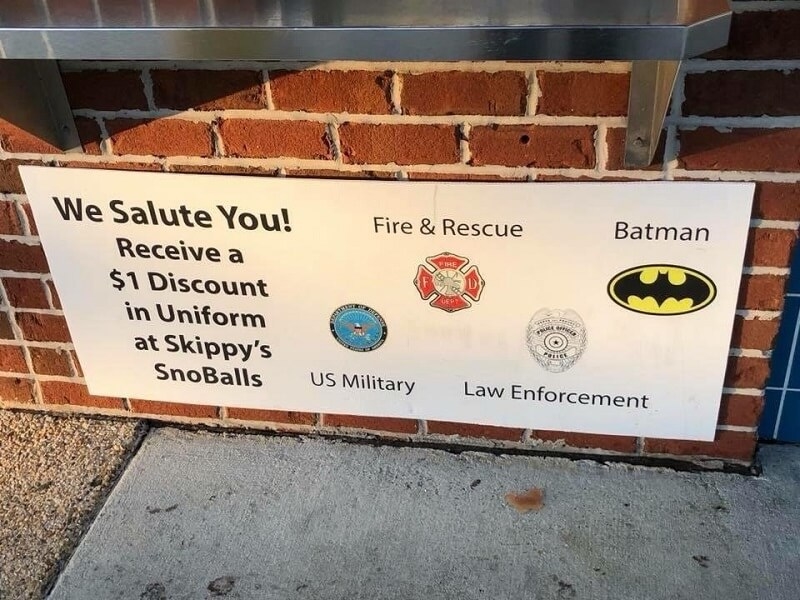 Superhero-Savings-These-Signs-Are-All-We-Really-Want-To-See-In-Our-Lives.jpg.pro-cmg.jpg