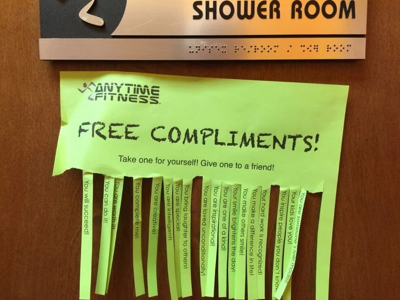 Free Compliments | Reddit.com/SquareFruit