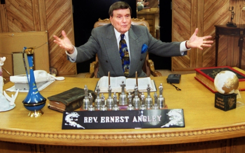 Ernest Angley | Alamy Stock Photo by Kimberly Barth/Akron Beacon Journal/MCT/Alamy Live News