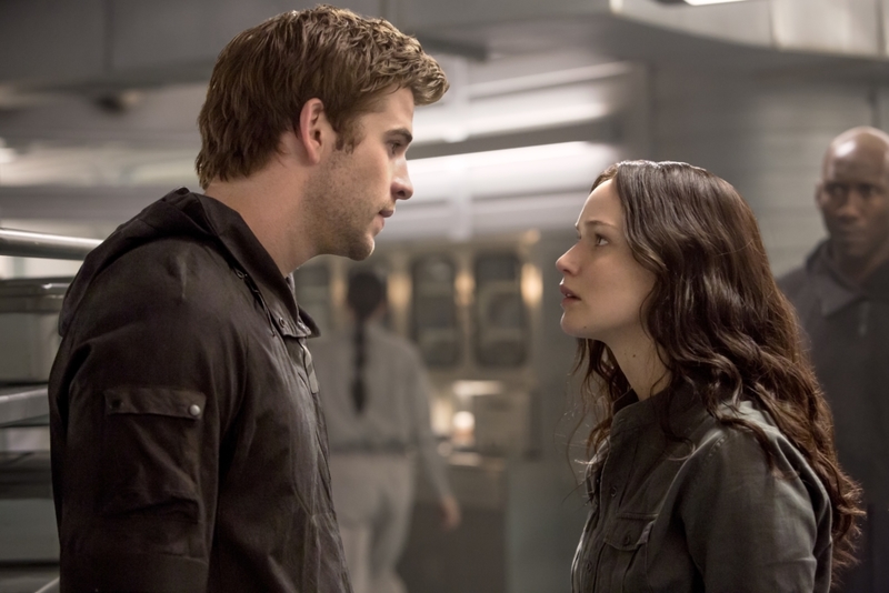 Liam Hemsworth Wouldn’t Kiss Jennifer Lawrence in “The Hunger Games” | MovieStillsDB Photo by FinnHale/Lionsgate Entertainment