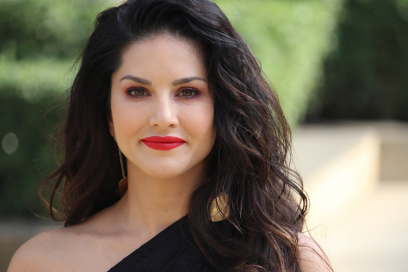 Sunny Leone Has a “No Kissing Clause” in Her Contract | Getty Images Photo by Himanshu Bhatt/NurPhoto