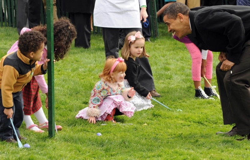 The White House Easter Egg Roll | Alamy Stock Photo by UPI Photo/Roger L. Wollenberg