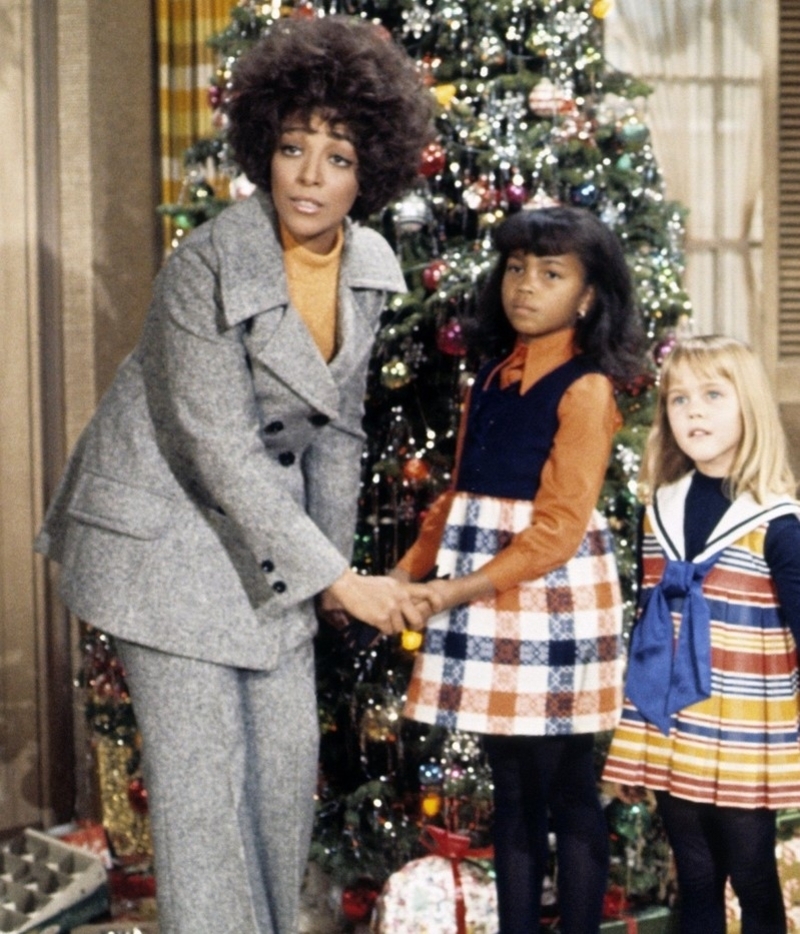 The Famous Christmas Episode, “Sisters at Heart”, was Written by Black High School Students | MovieStillsDB