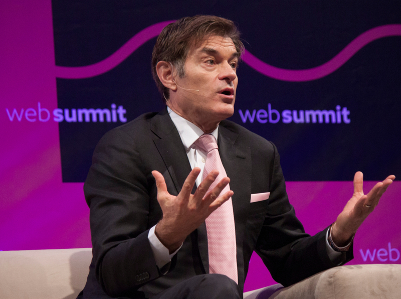 Dr. Oz Is an Accomplished Cardiothoracic Surgeon | Shutterstock