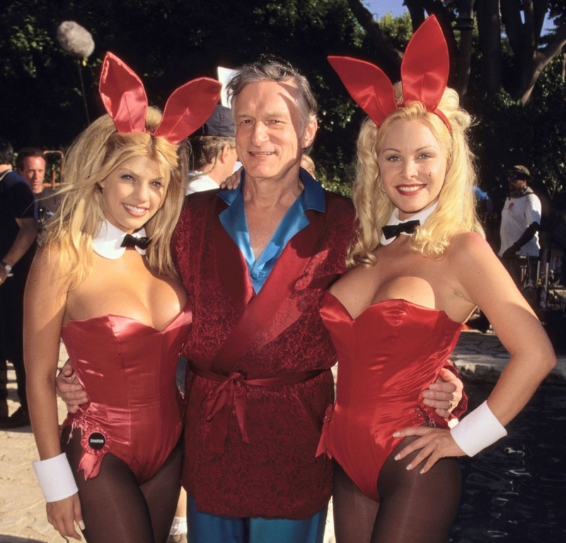 Hugh Hefner With Playboy ‘Bunnies’ Penny Marshall And Carrie Fisher | Getty Images Photo by SGranitz/WireImage