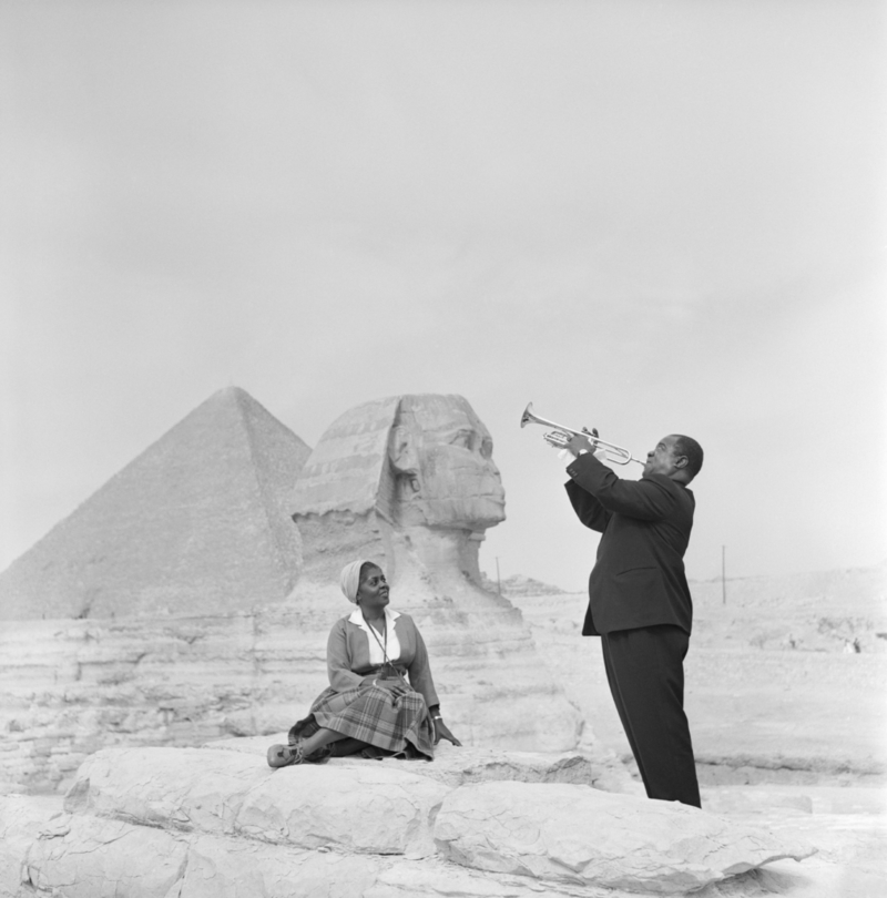 Louis Armstrong Serenades His Wife Lucille Wilson - The Pyramids of Giza, 1961 | Getty Images Photo by Bettmann