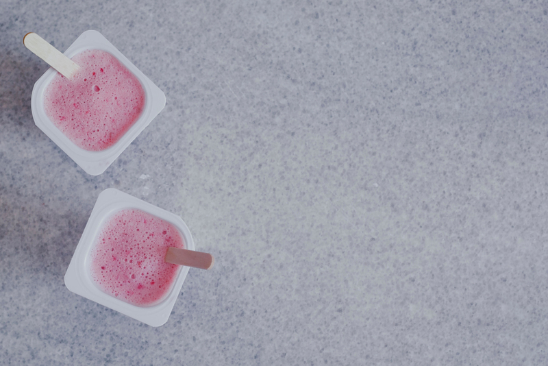 Frozen Yogurt | Alamy Stock Photo by Golib Golib Tolibov 