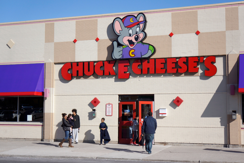 Chuck E. Cheese | Alamy Stock Photo by Helen Sessions 