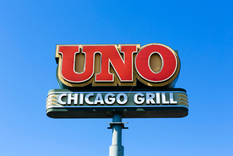 Uno Chicago Grill | Alamy Stock Photo by Ian Dagnall