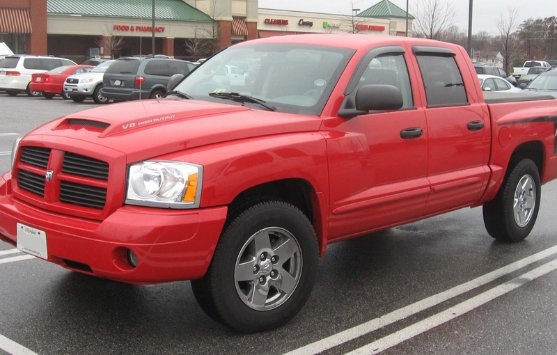 The 2006 Dodge Dakota Almost Killed the Company | Alamy Stock Photo by Car Collection 