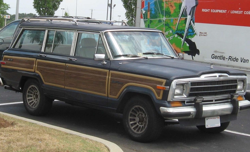 The Jeep Wagoneer Had Serious Engine and Suspension Problems | Alamy Stock Photo by Car Collection