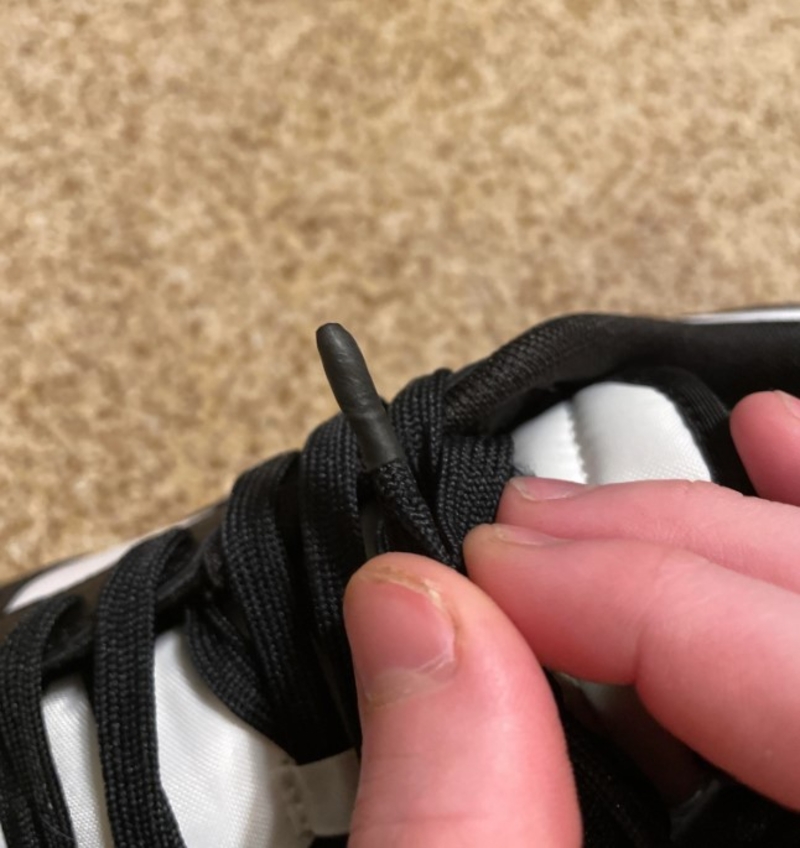 Fix Your Shoelaces | Reddit.com/lightningshox_