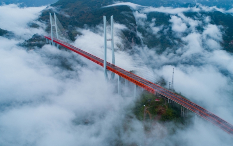 Duge Bridge – China | Alamy Stock Photo by Imaginechina Limited 