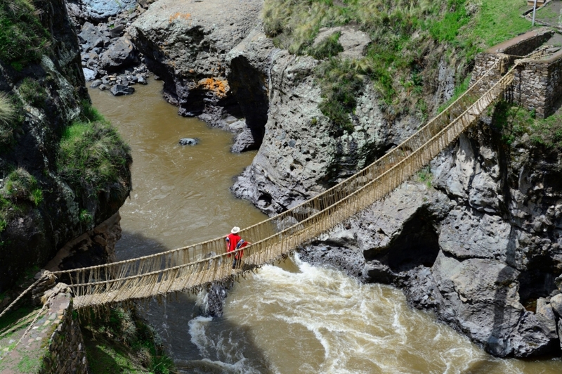 Keshwa Chaca Bridge – Peru | Alamy Stock Photo by HUGHES Herve/hemis.fr