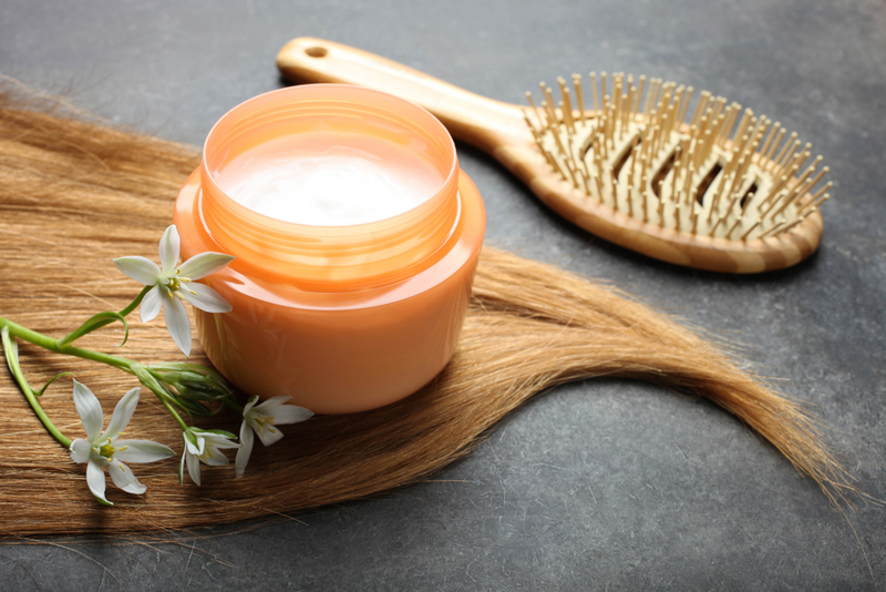 Use Lanolin-Based Hair Conditioner For A Glossy Finish | Shutterstock