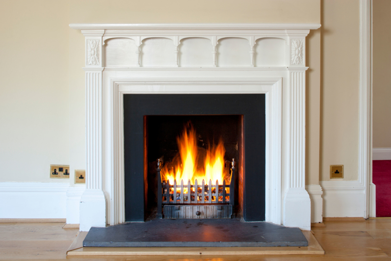 Keep Your Fireplace Clean | Alamy Stock Photo