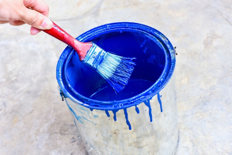 Prevent Paint From Solidifying | Alamy Stock Photo