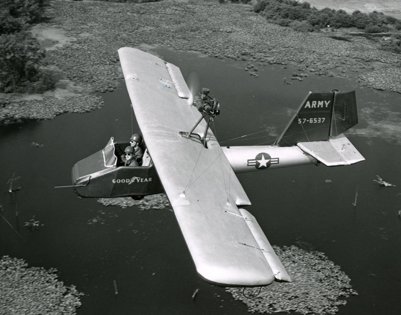 Goodyear Inflatoplane | Alamy Stock Photo by Akron Beacon Journal/MCT/Sipa USA