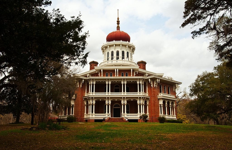 Mississippi – Longwood Plantation | Getty Images Photo by Universal Images Group 