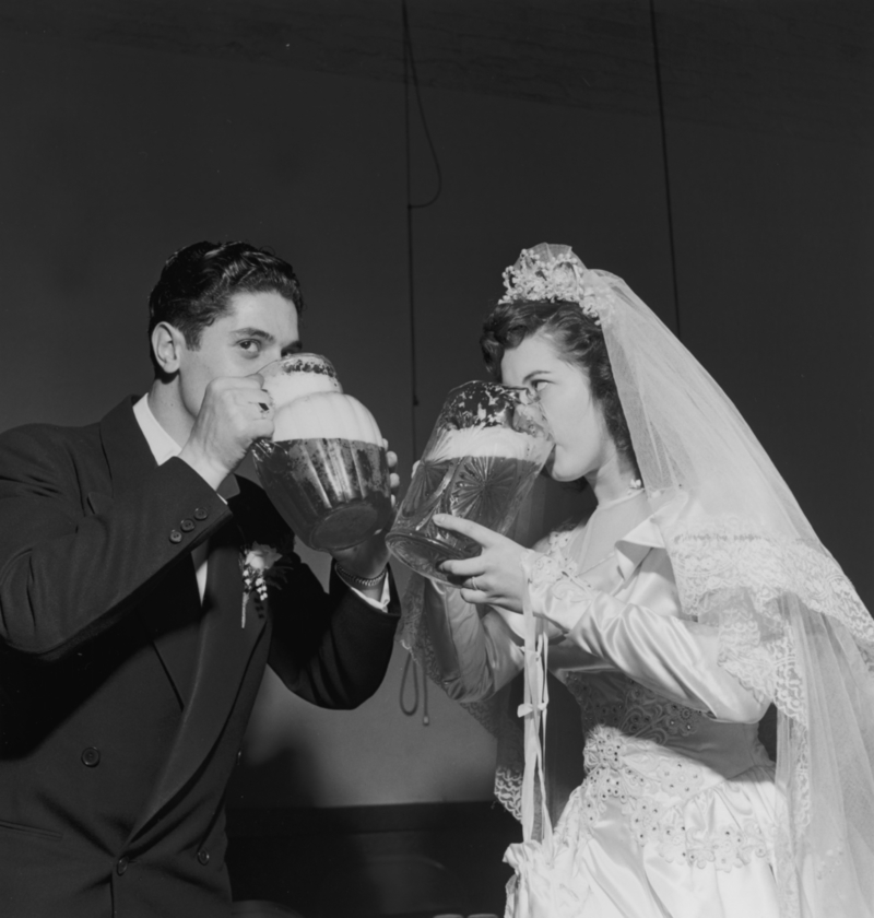 Cheers! | Getty Images Photo by Hulton Archive