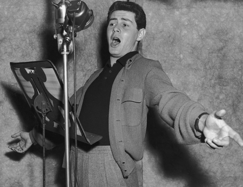 Eddie Fisher | Getty Images Photo by Hulton Archive