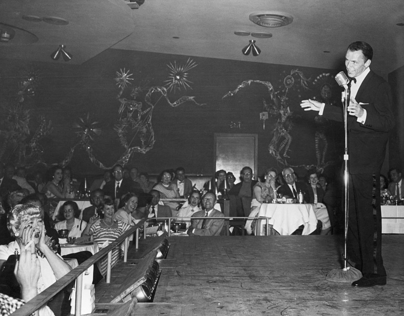 Frank Sinatra at The Sands | Getty Images Photo by Bettmann