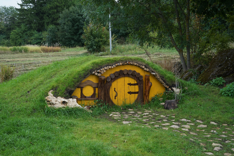 The Hobbit House | Inchug/Shutterstock