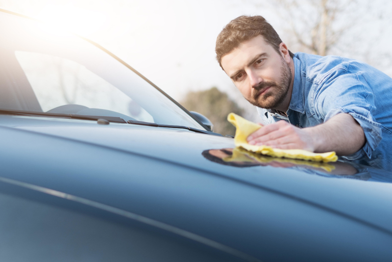 Removing Tar From Your Car | Alamy Stock Photo