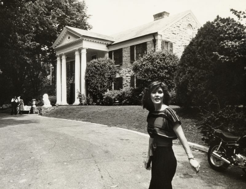 Priscilla’s Trip To Graceland | Getty Images Photo by Ron Galella
