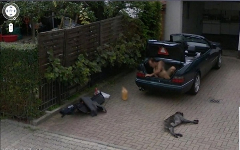 A Naked Man In A Car Trunk, And An Indifferent Dog | Imgur.com/iIc3APK via Google Street View