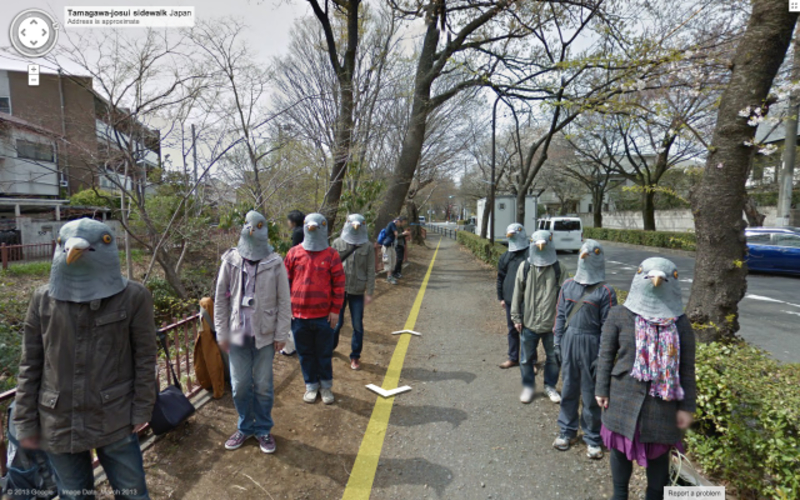 Weird | Imgur.com/vYY2mwb via Google Street View