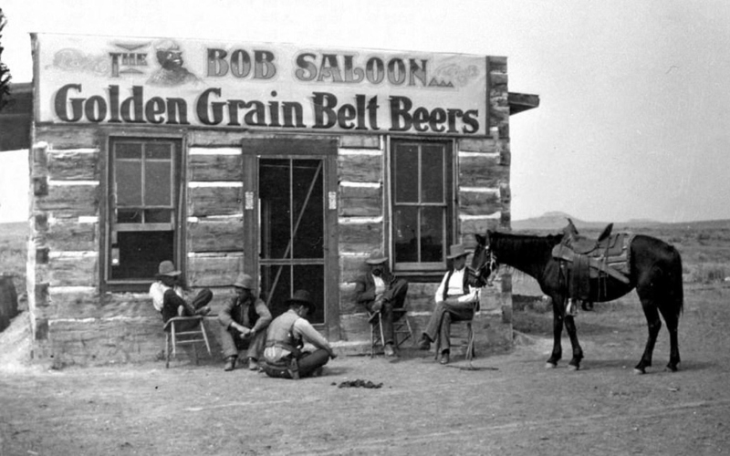 Bob’s Saloon | Alamy Stock Photo by History and Art Collection