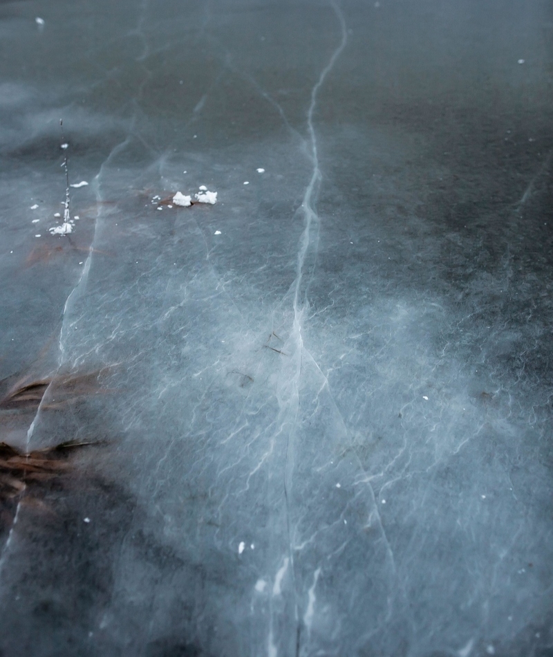 Frozen Lightning | Alamy Stock Photo by Zenobia Falke