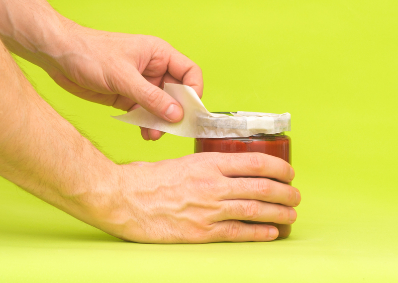 Open Your Jars Easily | Shutterstock Photo by bxTT