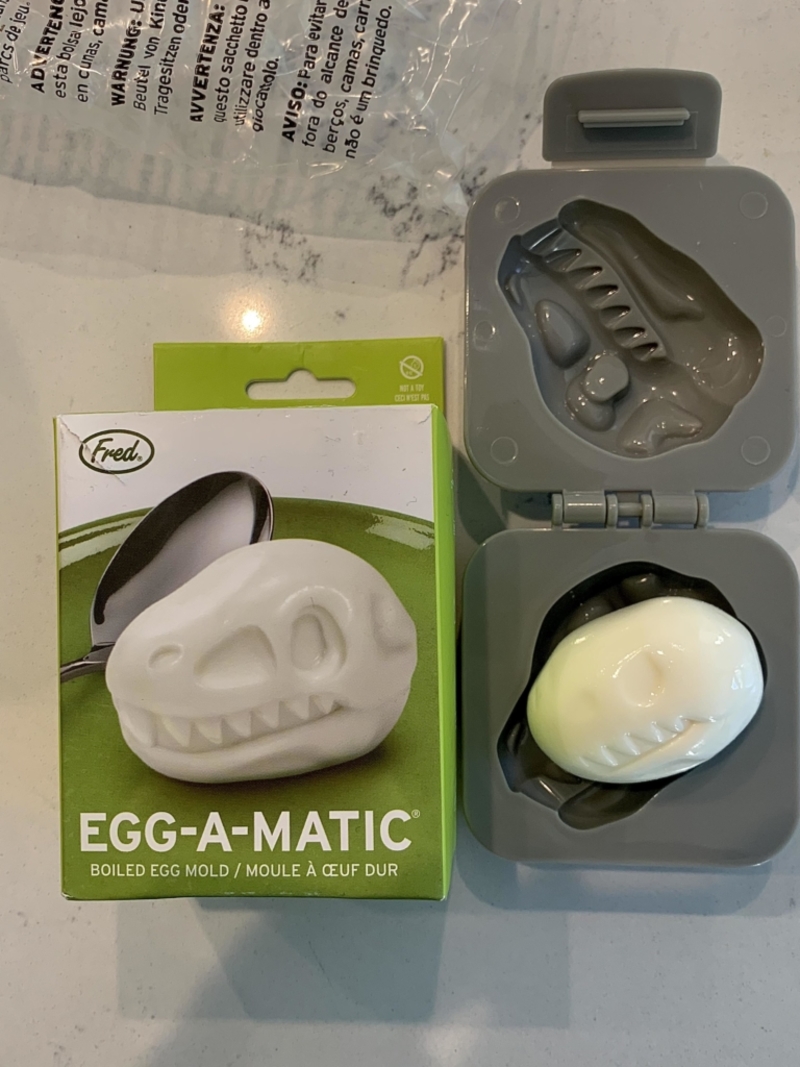 Egg-A-Matic Dinosaur Mold by Fred ($7) | Reddit.com/Sv182