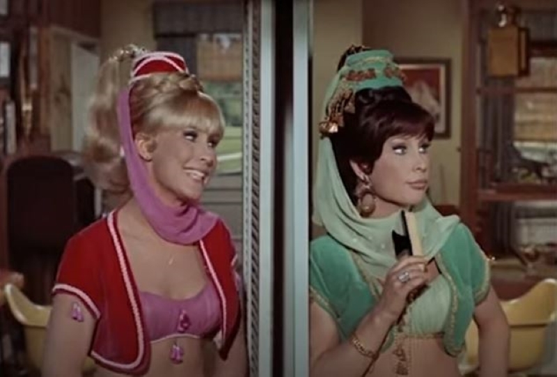 I Dream of Jeannie: You Can See The Stand-in’s Face | Youtube.com/I Dream of Jeannie