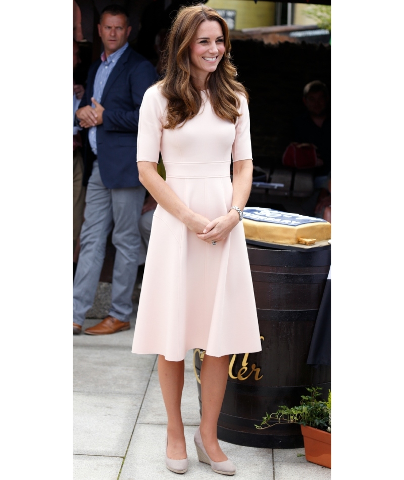 Kate Middleton - 5'10