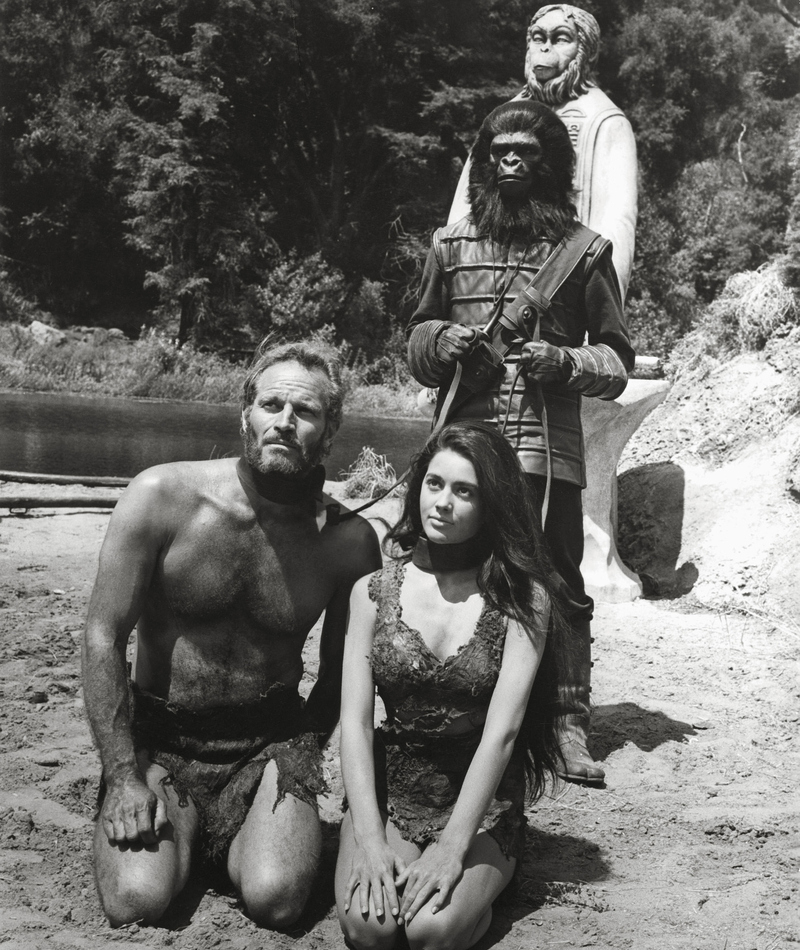 Linda Harrison and Charlton Heston, 1968 | Alamy Stock Photo by PictureLux/The Hollywood Archive 