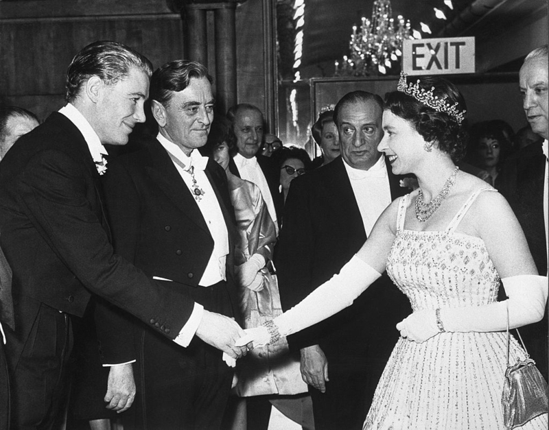Peter O'Toole & Queen Elizabeth II | Getty Images Photo by Bettmann