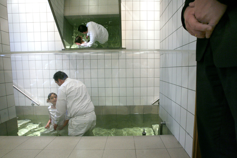 Baptism After Death | Alamy Stock Photo by dpa picture alliance archive 