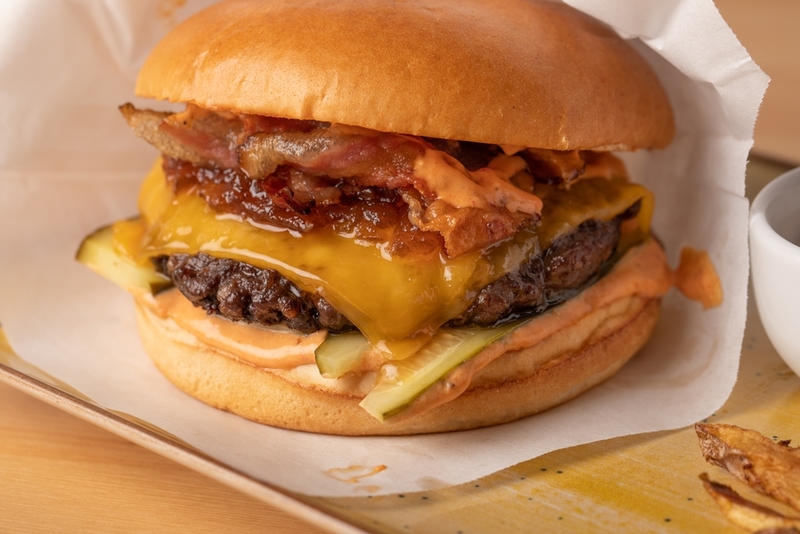 Steak ‘N Shake Wisconsin Butter Burger | Shutterstock