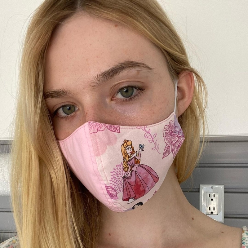 Elle Fanning Masks the Most of It | Instagram/@ellefanning