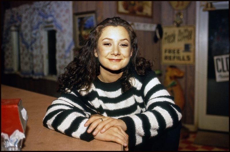 Sara Gilbert Played Roseanne Barr’s Daughter for Nine Seasons | Alamy Stock Photo by RLFE Pix