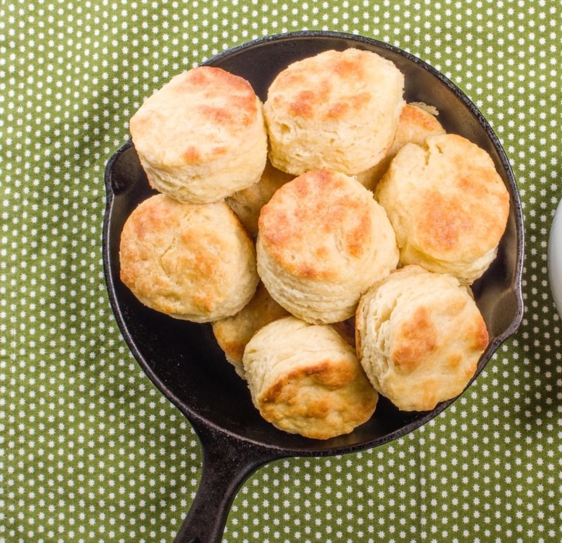 Skillet Biscuit | Alamy Stock Photo by Zigzag Mountain Art 