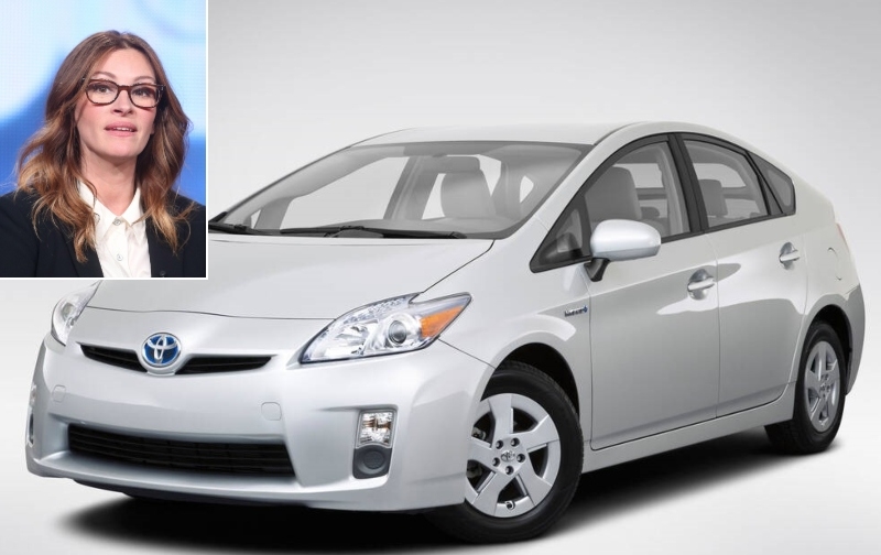 Julia Roberts - Toyota Prius $ 25K | Getty Images Photo by Frederick M. Brown & Alamy Stock Photo by Evox Productions/Drive Images 