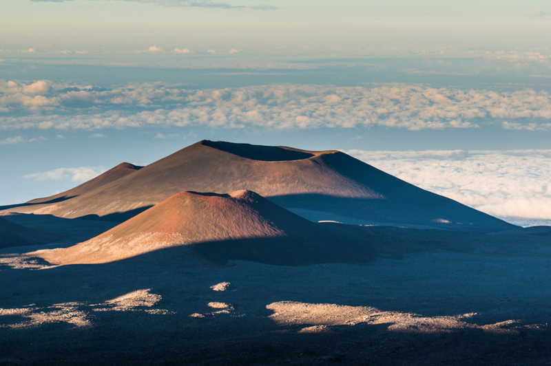 The World's Tallest Mountain | Alamy Stock Photo by robertharding/Michael Runkel