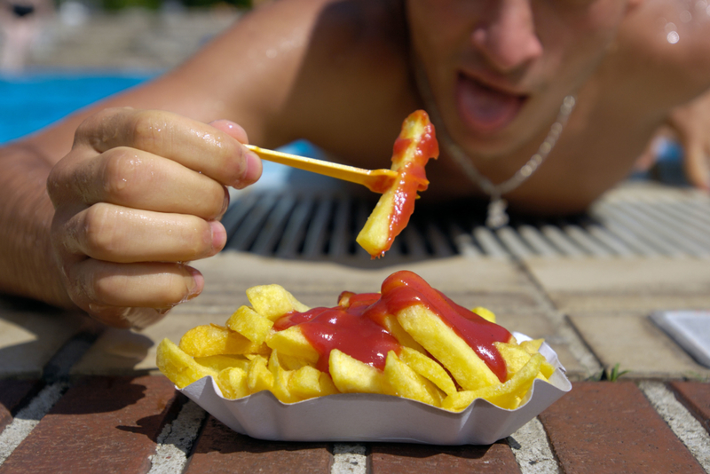 You Have to Wait an Hour After Eating Before Going Swimming | Alamy Stock Photo