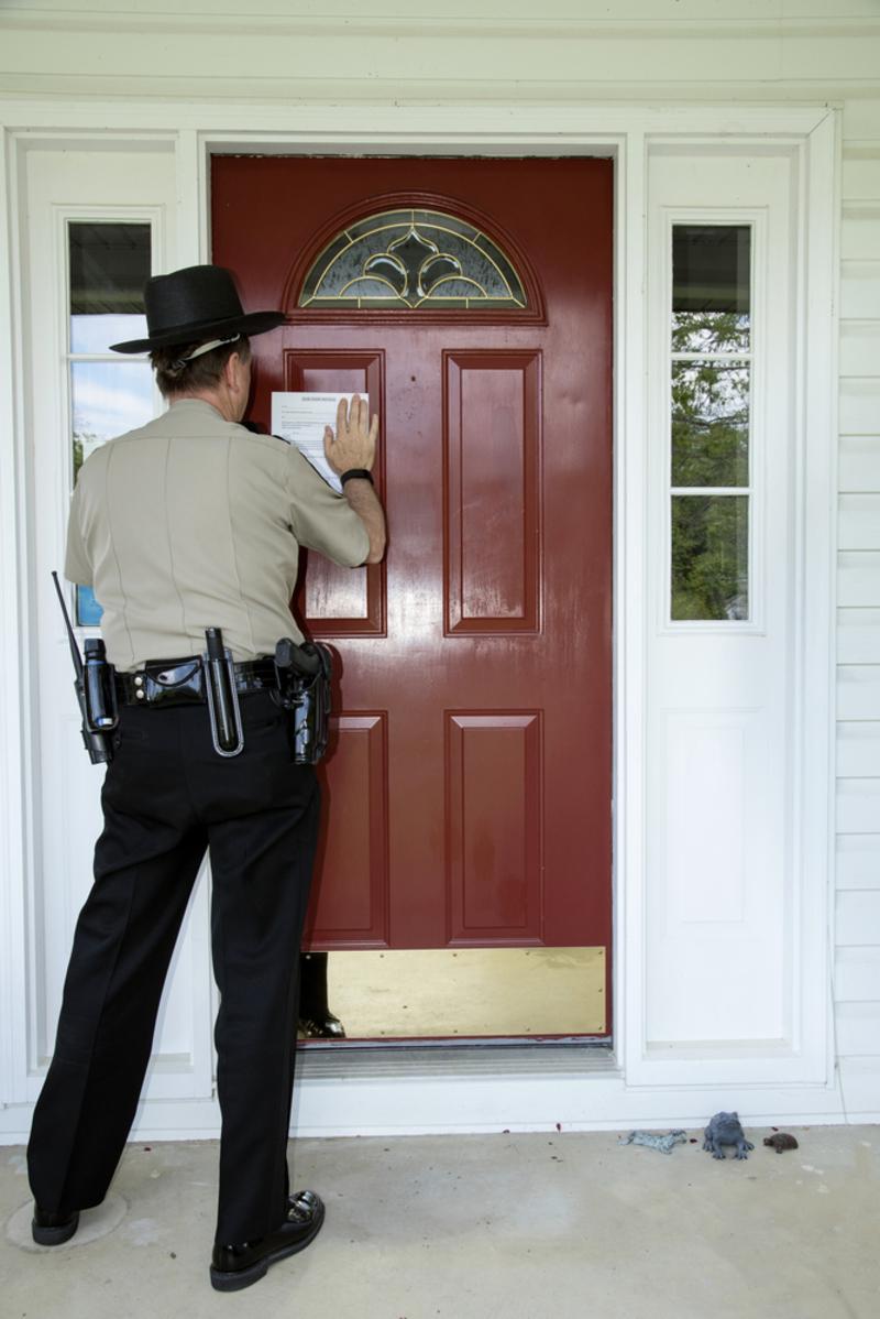 Police Can’t Enter Your House Without a Warrant | Shutterstock